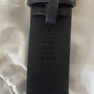 Gucci | Accessories | Gucci Black Toscano Leather Gg Belt  display picture 2